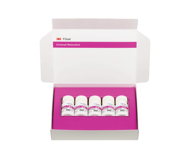 Filtek Universal Restoractive Essential Kit Cápsulas (90 uds.)