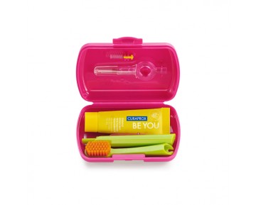 Set de viaje de colores: 1 Cepillo de dientes + 1 Pasta + 1 Interdental